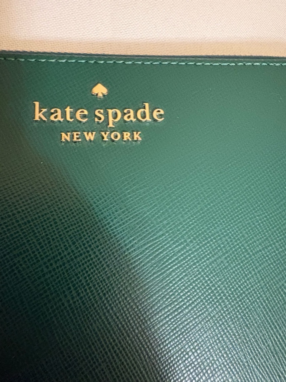 Kate Spade New York Forest Green and burgandy Wristlet nwt - Picture 3 of 6